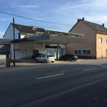 Apartament Alte Tankstelle Strassenhaus Zewnętrze zdjęcie